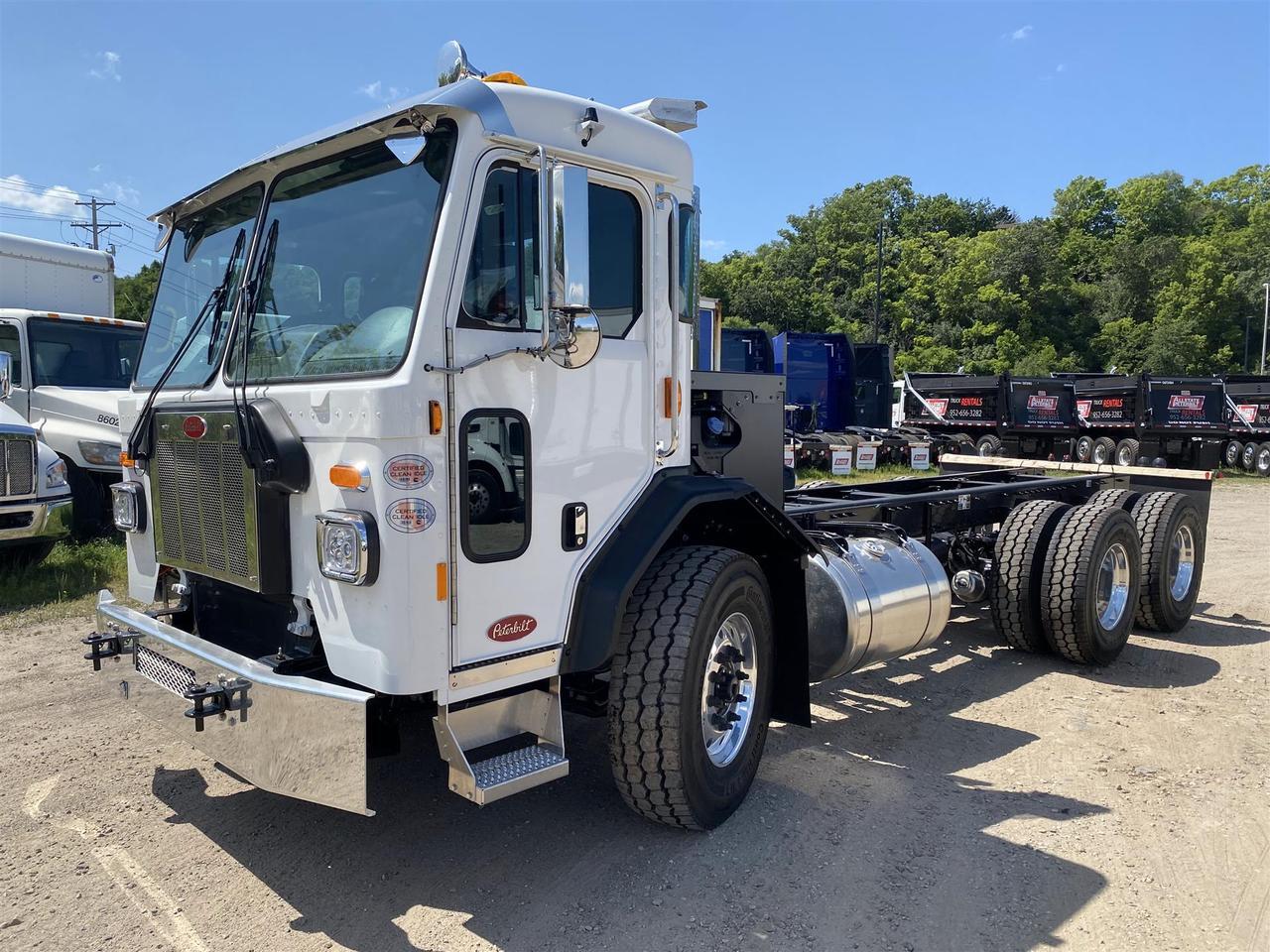 2025 Peterbilt 520 in South St. Paul, MN — photo 12