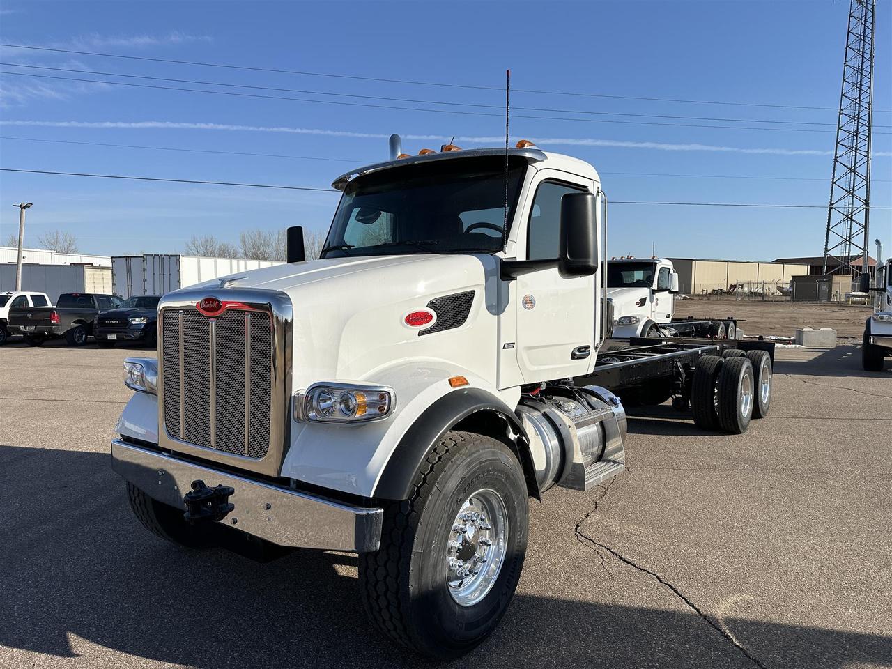 2025 Peterbilt 567 in Eau Claire, WI — photo 11