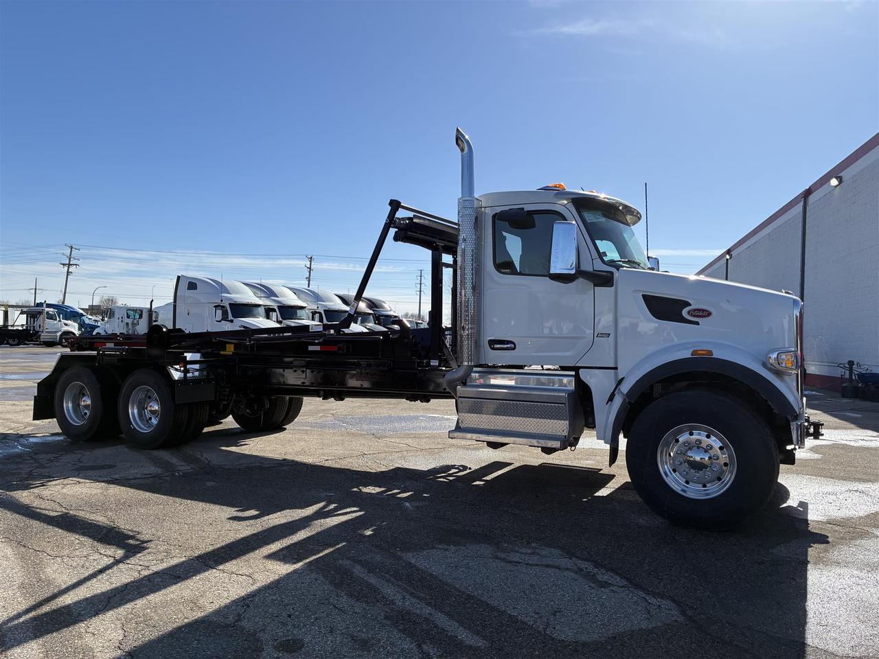 2025 Peterbilt 567 in Rochester, MN — photo 6