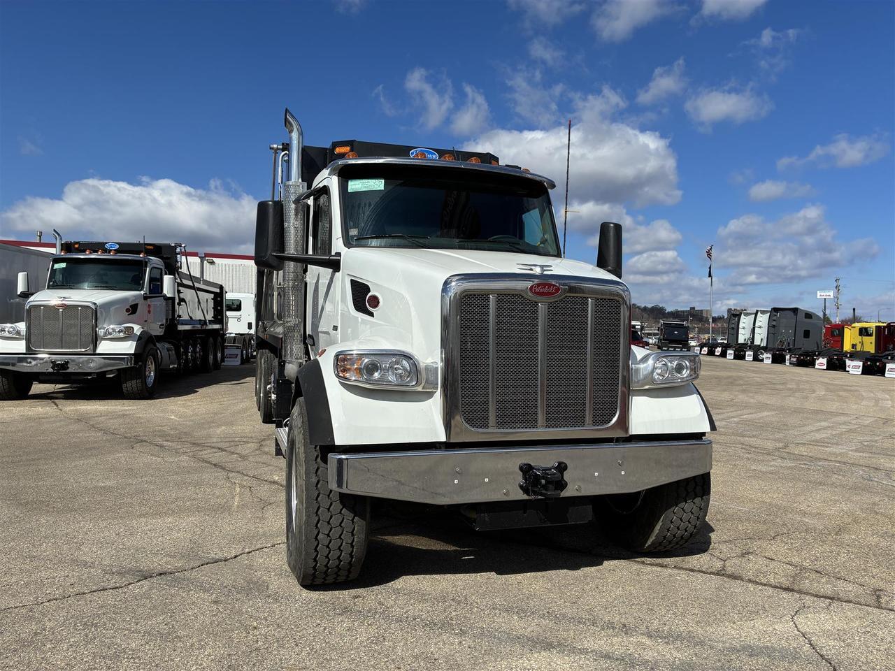 2025 Peterbilt 567 in South St. Paul, MN — photo 6