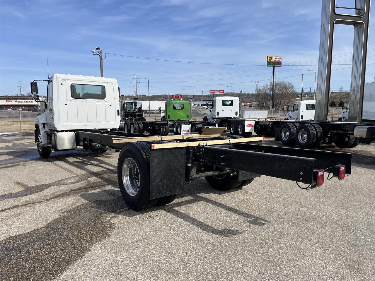 2026 Hino L6 in South St. Paul, MN — photo 4
