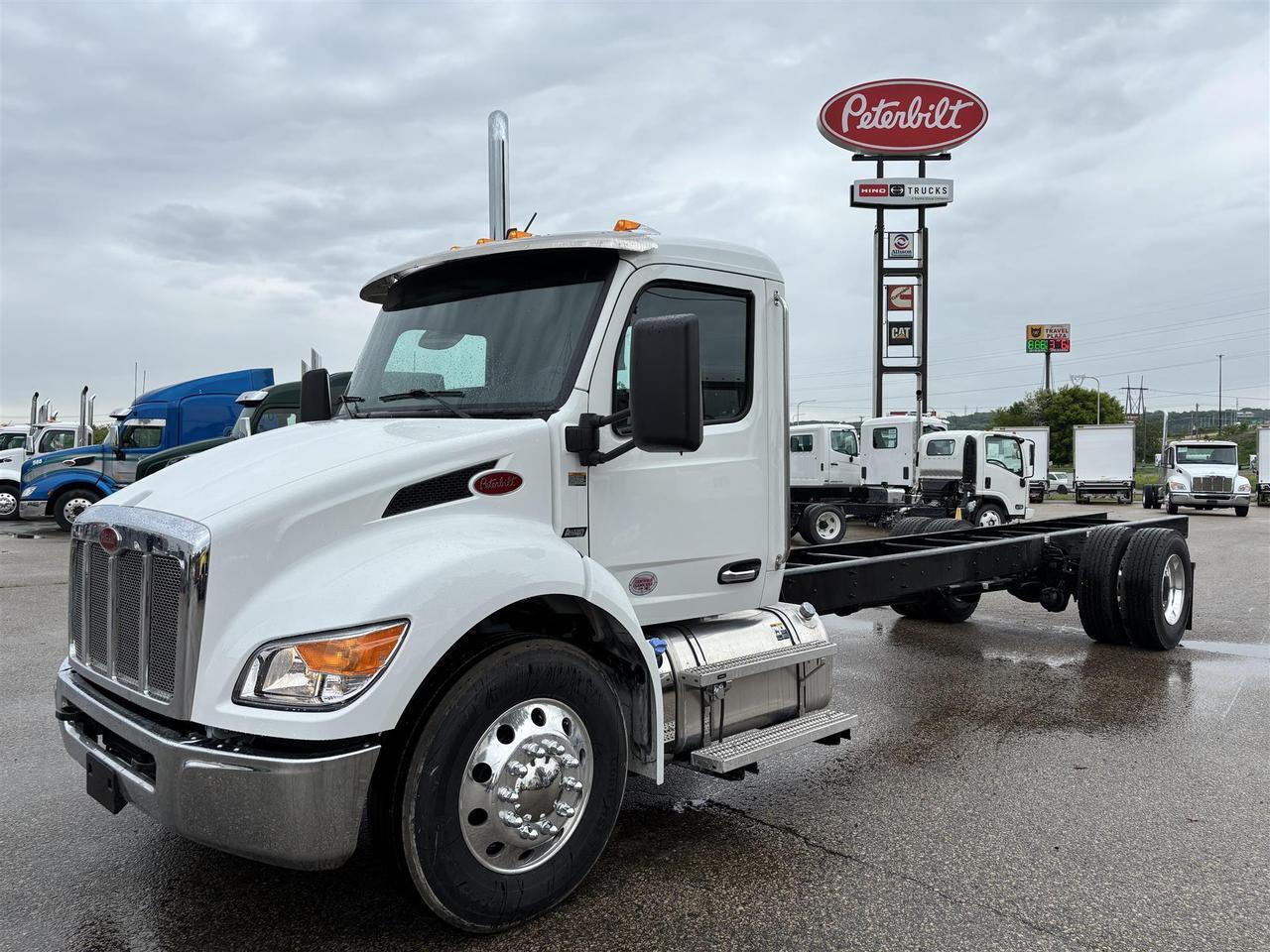 2026 Peterbilt 536 in South St. Paul, MN — photo 10
