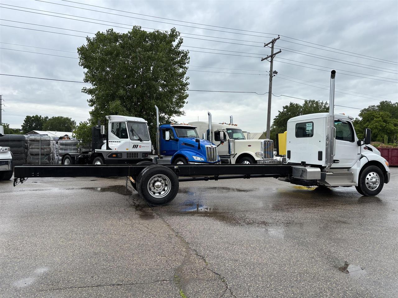 2026 Peterbilt 536 in South St. Paul, MN — photo 3