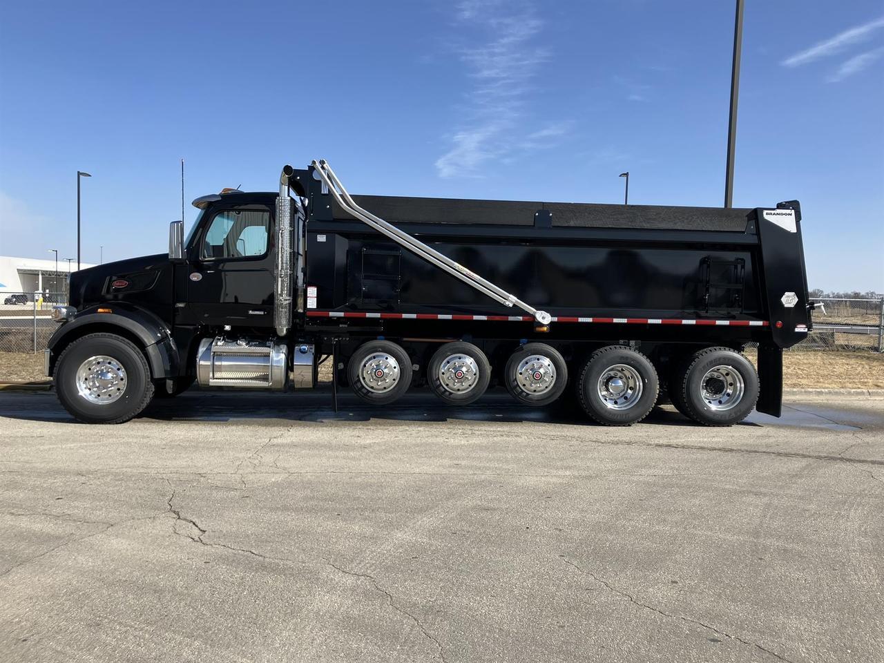 2026 Peterbilt 567 in Rochester, MN — photo 3