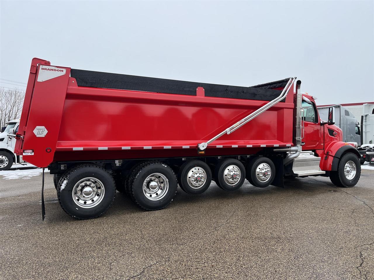 2026 Peterbilt 567 in South St. Paul, MN — photo 4