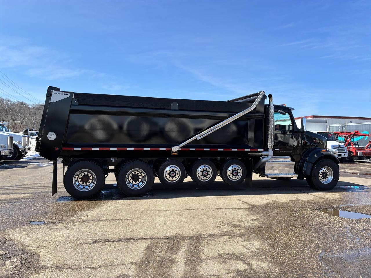 2026 Peterbilt 567 in South St. Paul, MN — photo 4