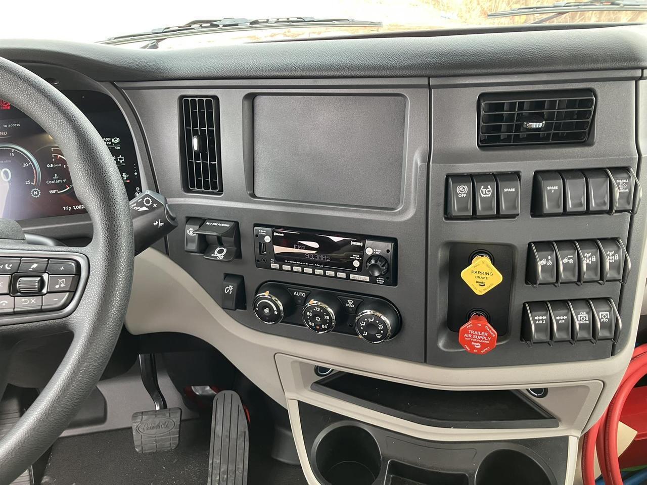 2026 Peterbilt 567 in Rochester, MN — photo 3