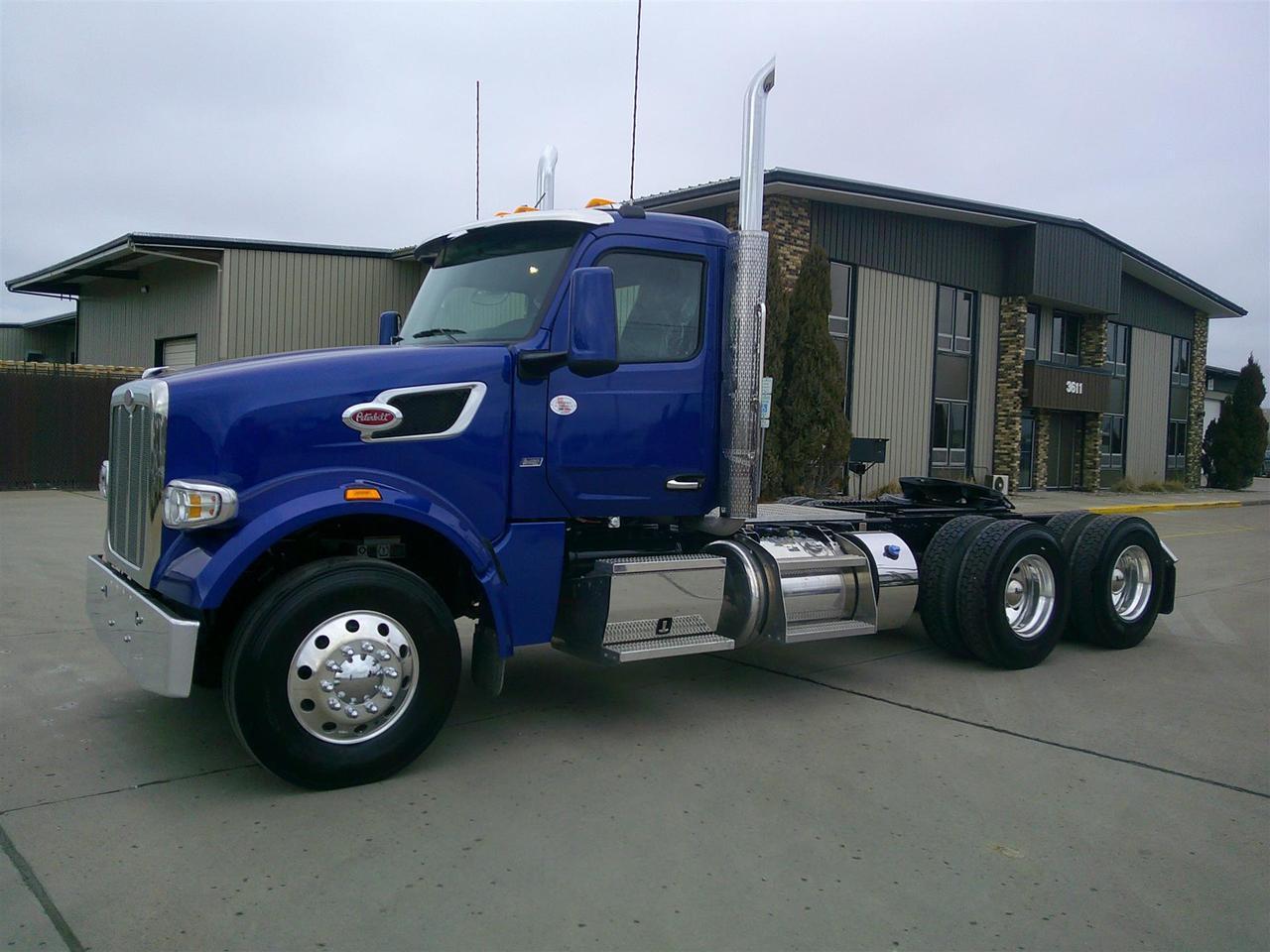 2027 Peterbilt 567 in Fargo, ND — photo 12
