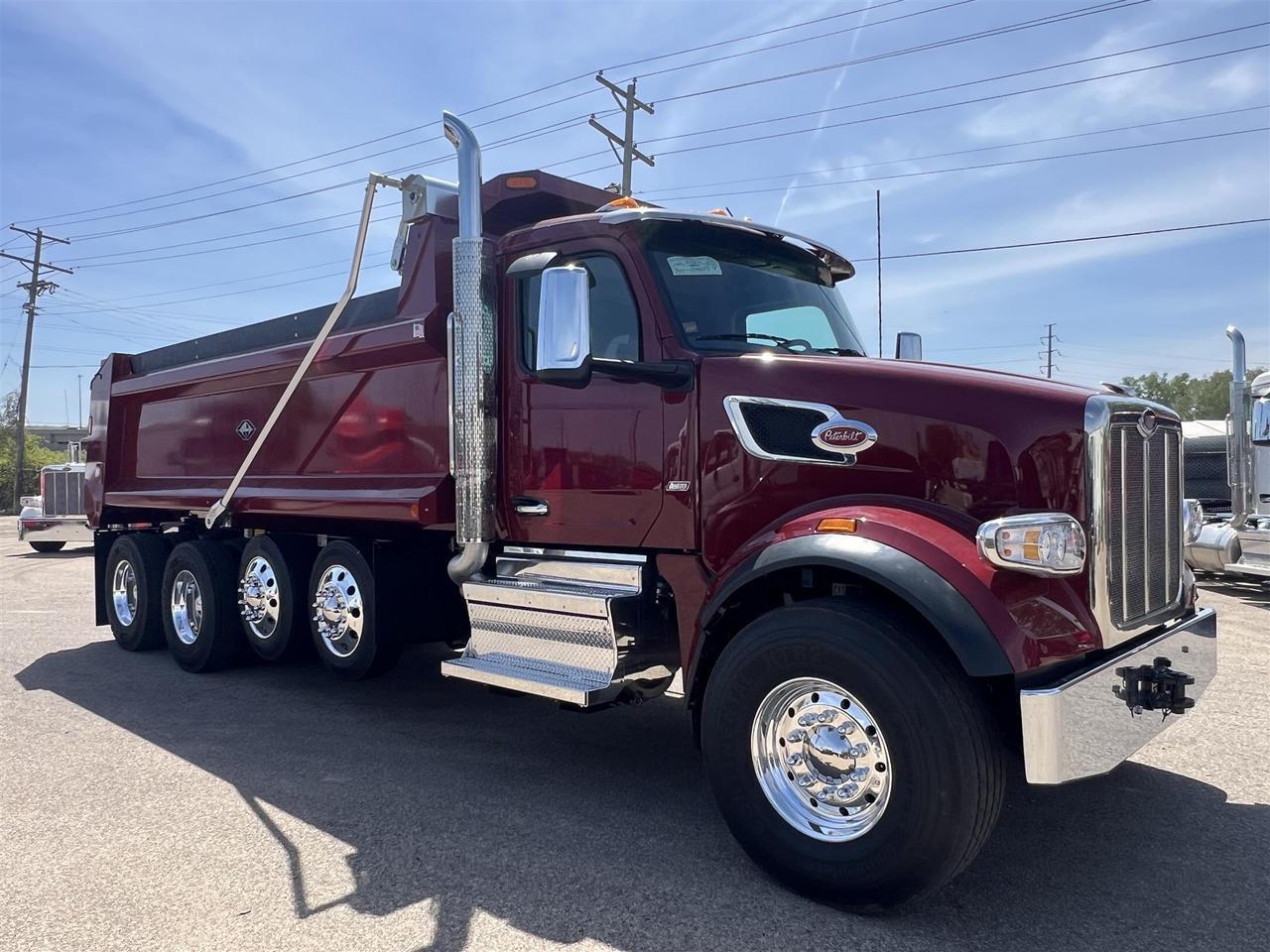 2027 Peterbilt 567 in South St. Paul, MN — photo 2