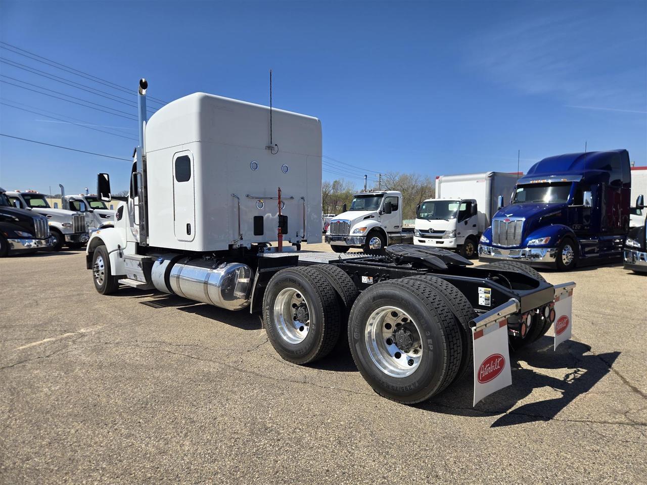 2027 Peterbilt 567 in South St. Paul, MN — photo 2
