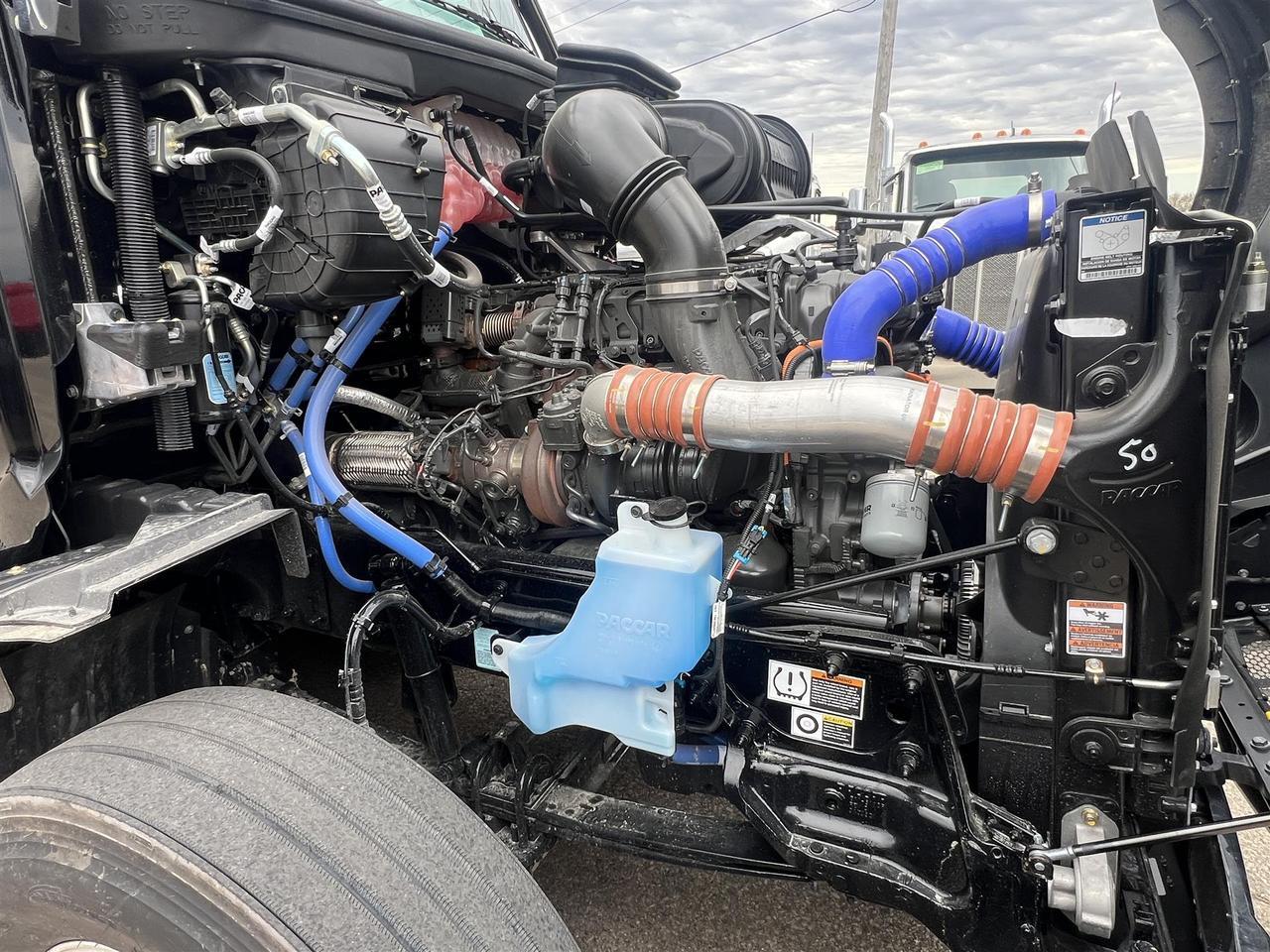 2027 Peterbilt 579 in Eau Claire, WI — photo 9