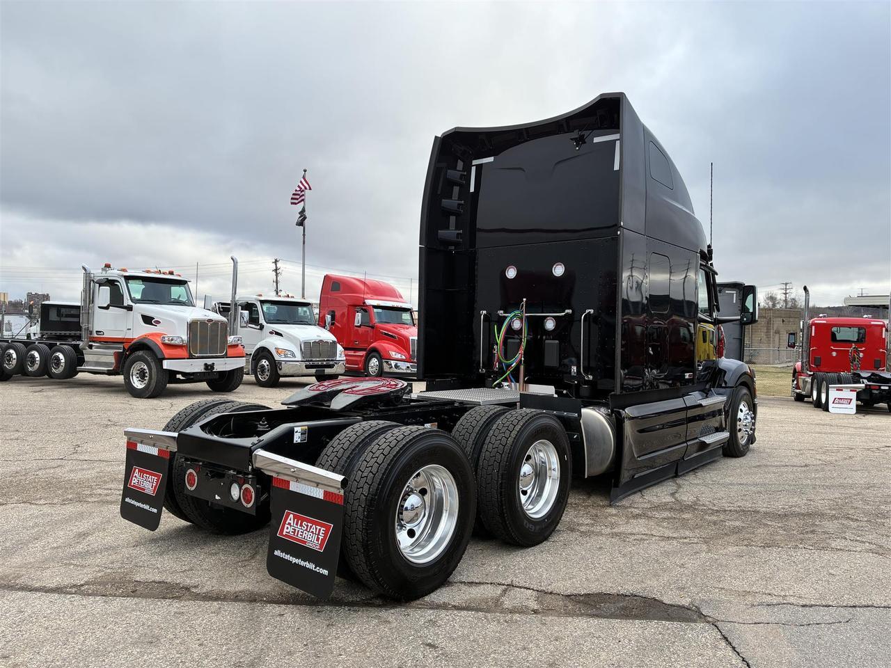 2027 Peterbilt 579 in Fargo, ND — photo 4