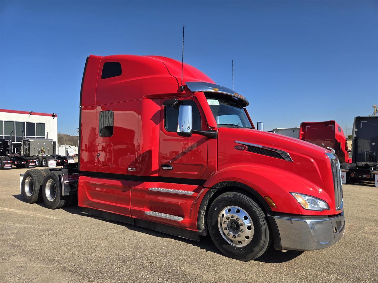 2027 Peterbilt 579 in South St. Paul, MN — photo 3