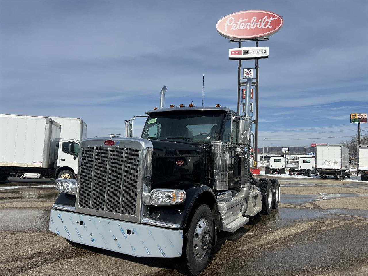 2027 Peterbilt 589 in South St. Paul, MN — photo 12