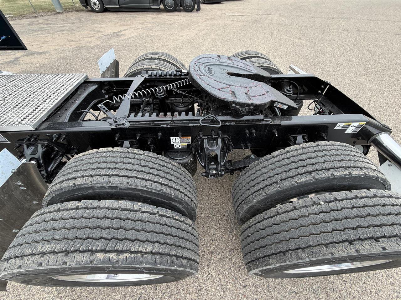 2027 Peterbilt 589 in Eau Claire, WI — photo 4