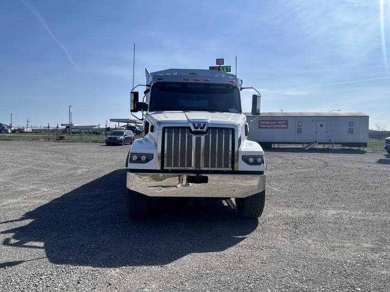 2027 Western Star 47X in Barkeyville, PA — photo 8