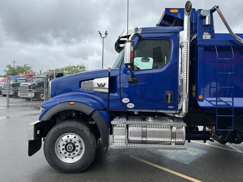 2025 Western Star 49X in Pittsburgh, PA — photo 9