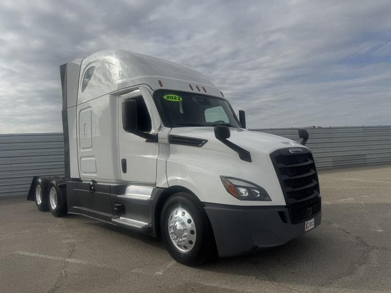 2023 Freightliner Cascadia