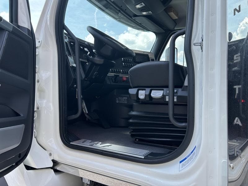 2026 Western Star 49X in Pittsburgh, PA — photo 10