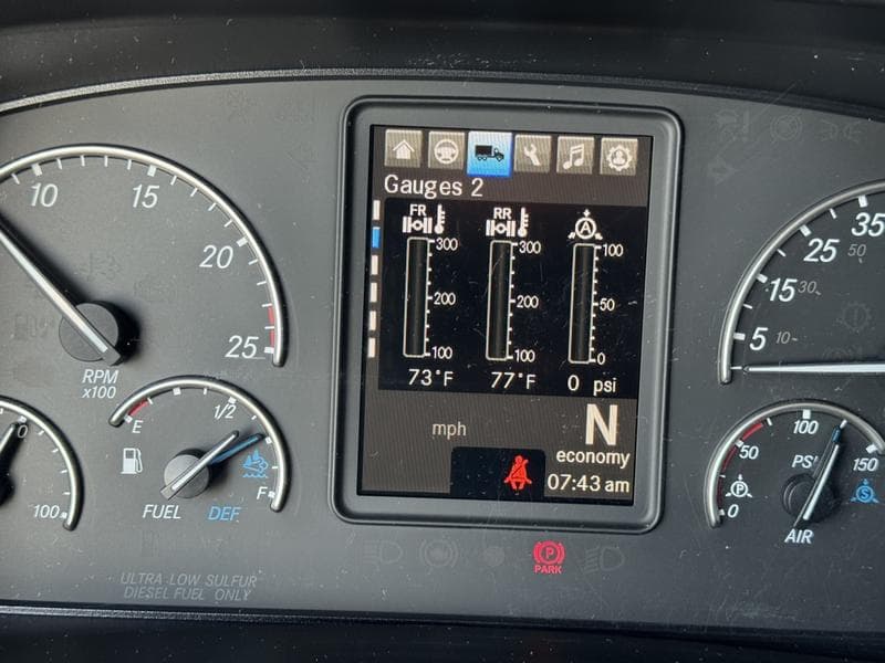 2024 Freightliner Cascadia in Columbus, OH — photo 26