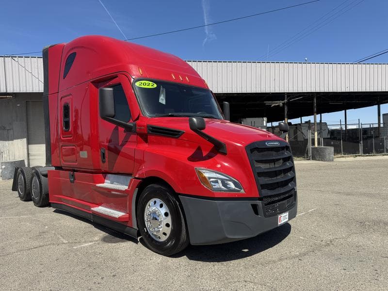 2022 Freightliner Cascadia
