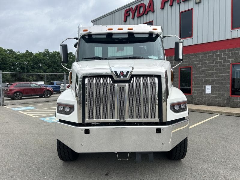 2026 Western Star 47X in Pittsburgh, PA — photo 9