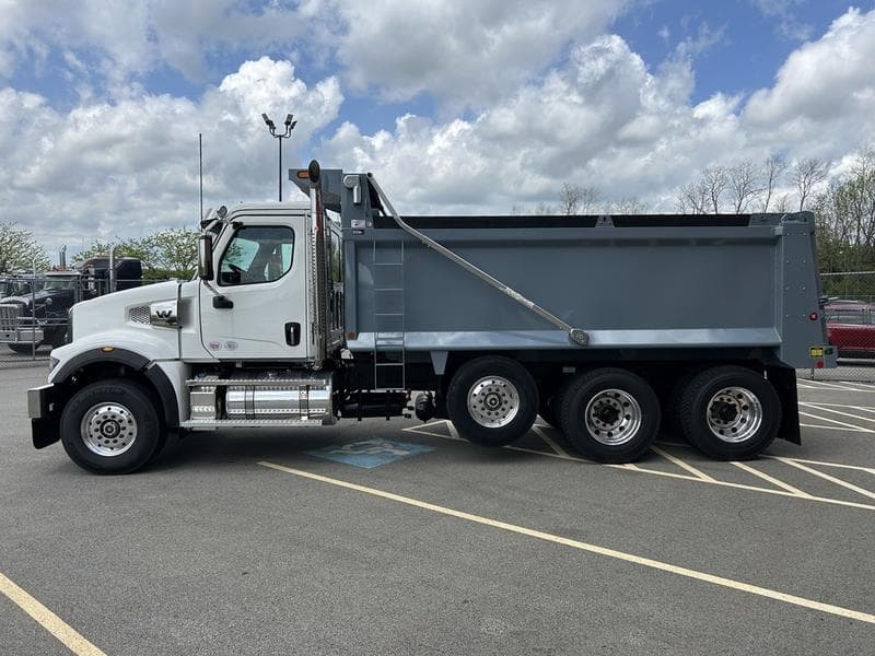 2025 Western Star 49X in Pittsburgh, PA — photo 7