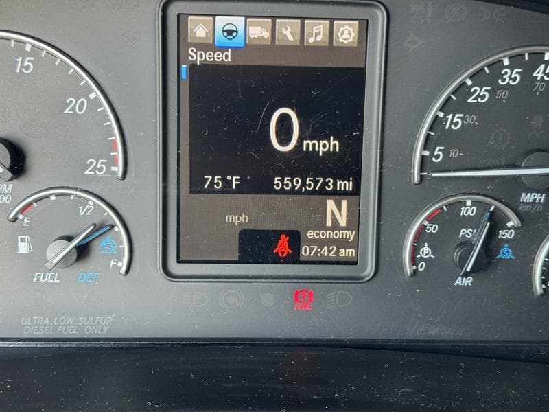 2024 Freightliner Cascadia in Columbus, OH — photo 23