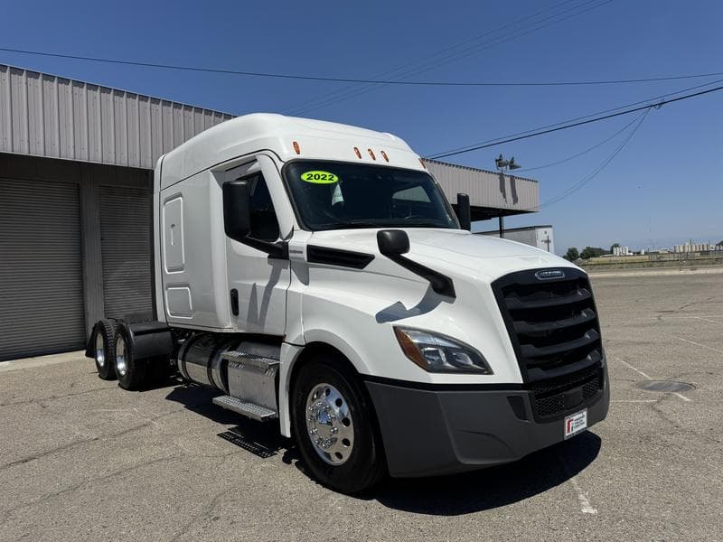 2022 Freightliner Cascadia