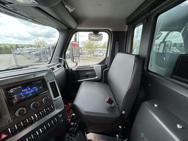 2025 Western Star 49X in Pittsburgh, PA — photo 16