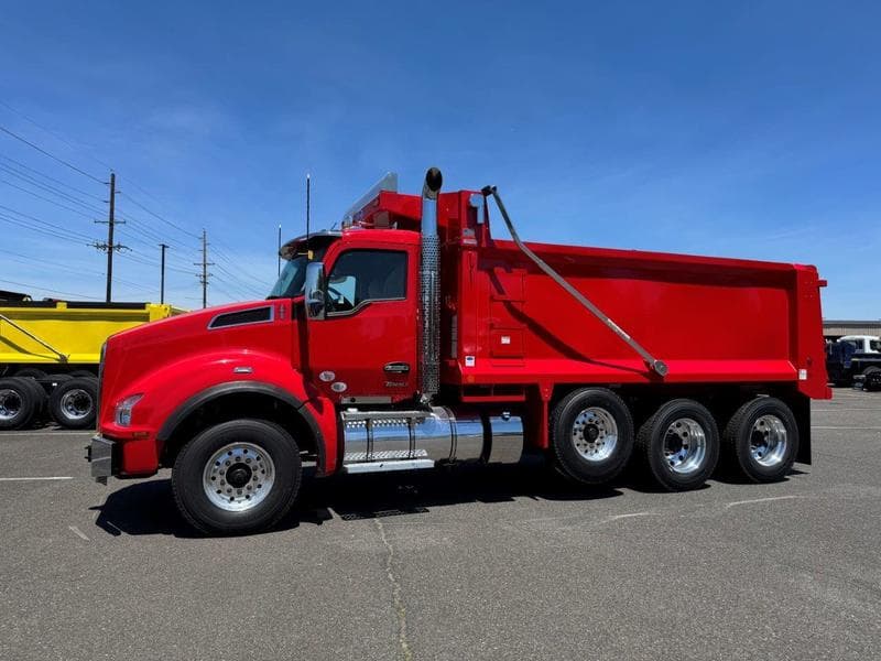 2027 Kenworth T880