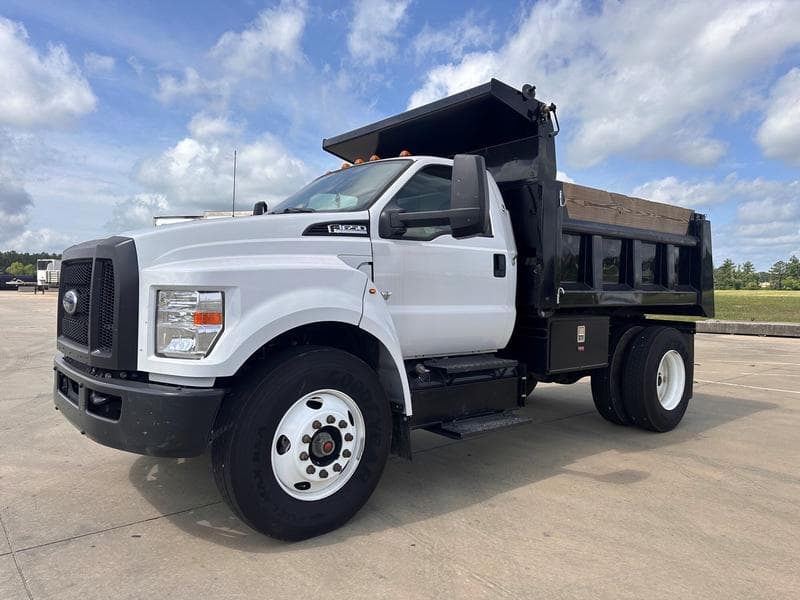 2025 Ford F-650
