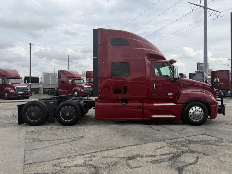 2024 International LT in Dallas — photo 2