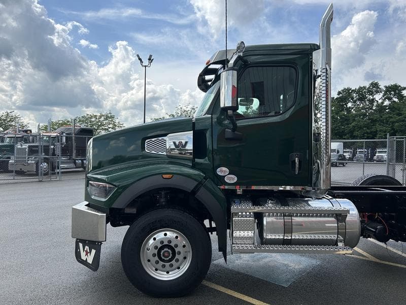 2026 Western Star 49X in Pittsburgh, PA — photo 7