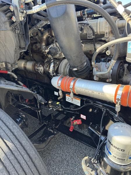 2022 Freightliner Cascadia in Montgomery, AL — photo 12