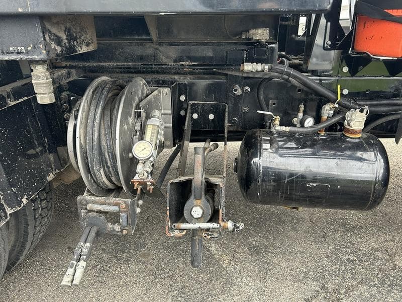 2021 Freightliner M2 106 in Cincinnati, OH — photo 15