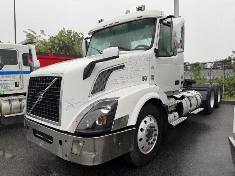 2018 Volvo VNL 300