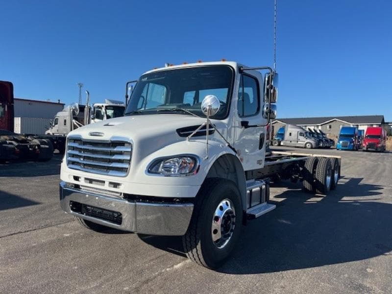 2026 Freightliner in Columbus, OH — photo 4