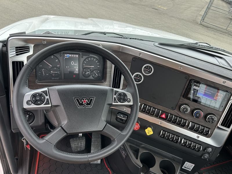 2027 Western Star 49X in Pittsburgh, PA — photo 19