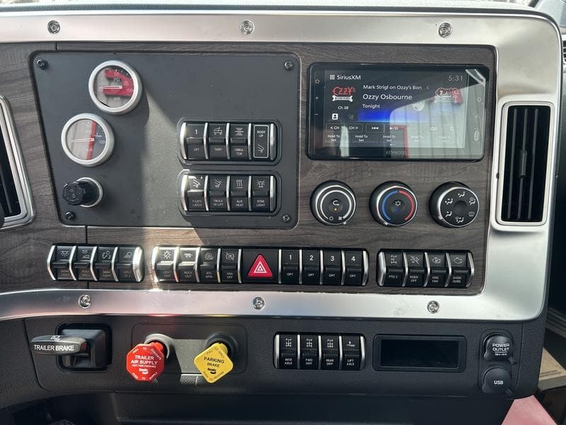 2026 Western Star 49X in Pittsburgh, PA — photo 15