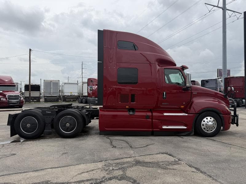 2024 International LT in Dallas — photo 2