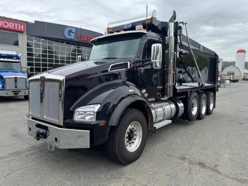 2027 Kenworth T880