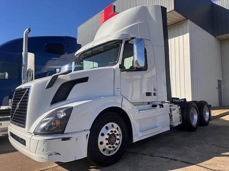 2018 Volvo VNL 300