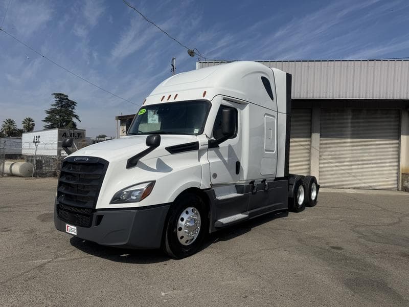 2023 Freightliner Cascadia