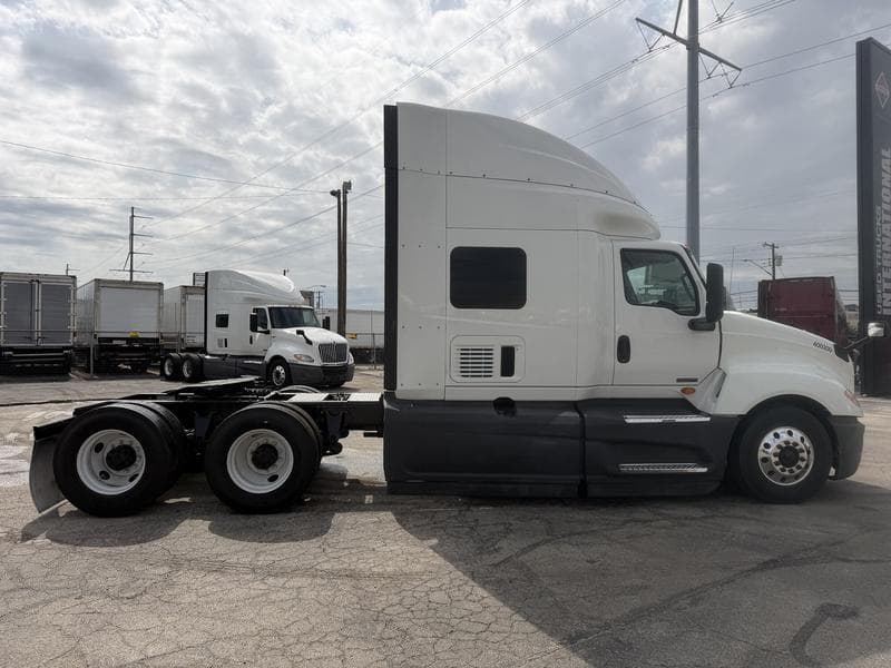 2020 International LT in Dallas — photo 2