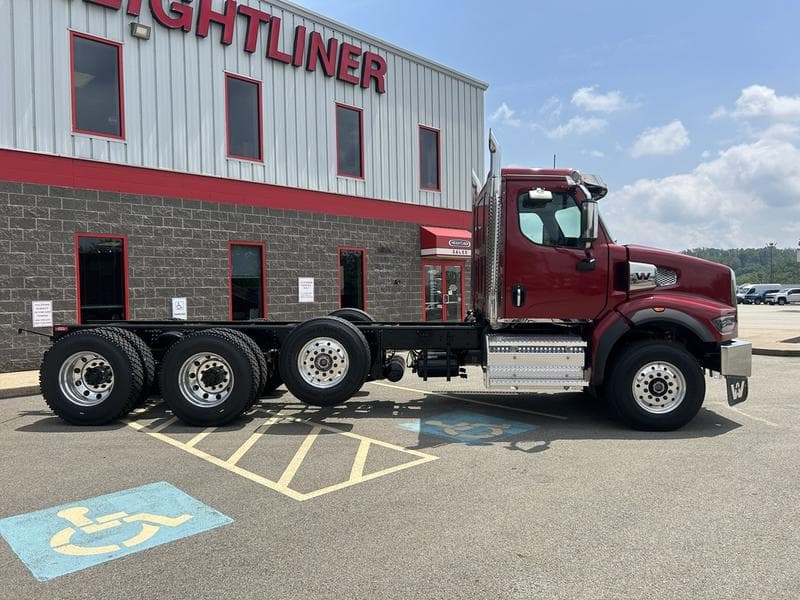 2026 Western Star 49X in Pittsburgh, PA — photo 3