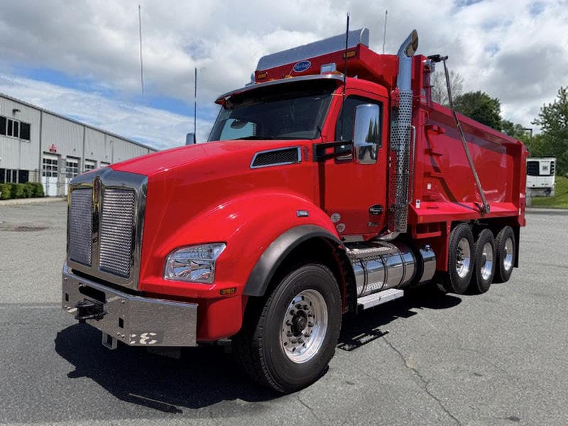 2027 Kenworth T880
