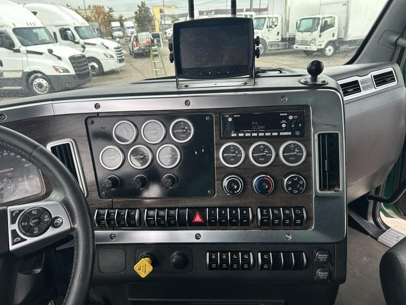 2022 Western Star 49X in Cincinnati, OH — photo 10