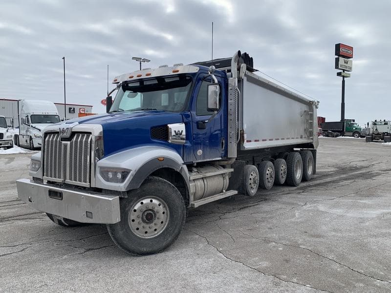 2027 Western Star 47X in Barkeyville, PA — photo 18