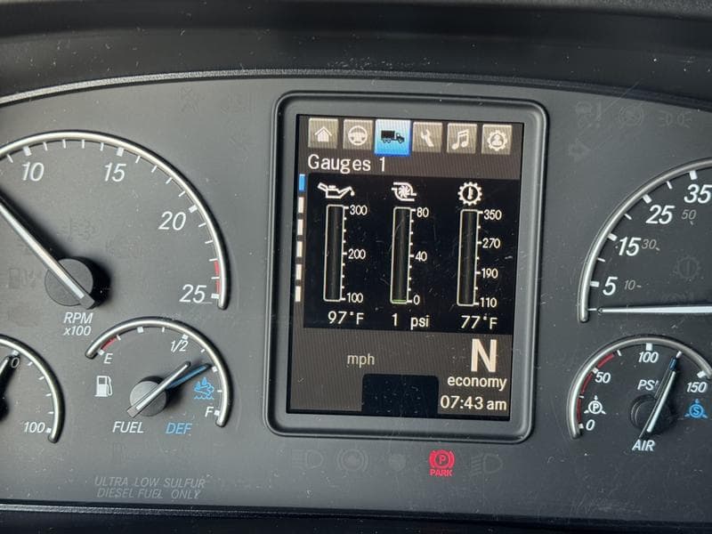 2024 Freightliner Cascadia in Columbus, OH — photo 25